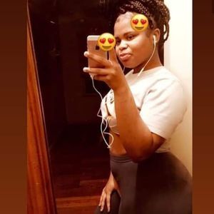 Meet your Posher, Charmain